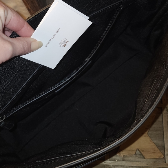 NWT Coach Sullivan Mens Messanger - Picture 9 of 10
